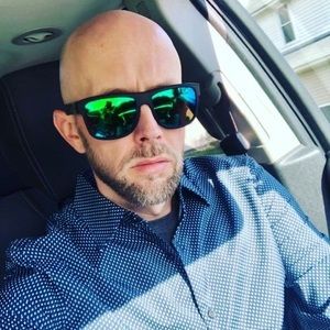 Meet your Posher, Clint